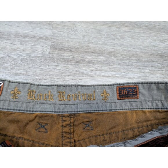 Rock Revival Cargo Shorts Men's 38 Gray Classic Thick Stitch Embroidered Utility - Picture 2 of 13